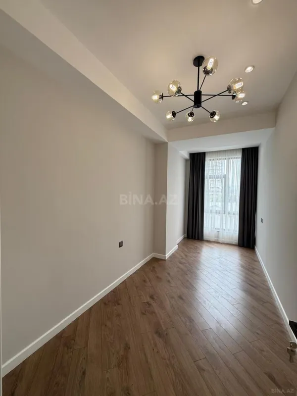 Satılır 3 otaqlı mənzil 120 m²