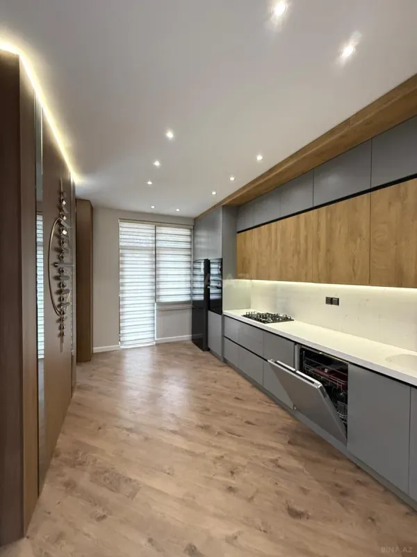 Satılır 3 otaqlı mənzil 120 m²