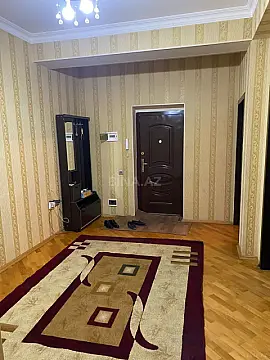 Kirayə verilir 2 otaqlı mənzil 91 m²