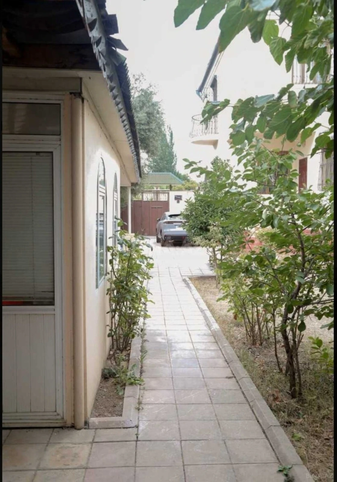 Satılır 7 otaqlı həyət evi 220 m²