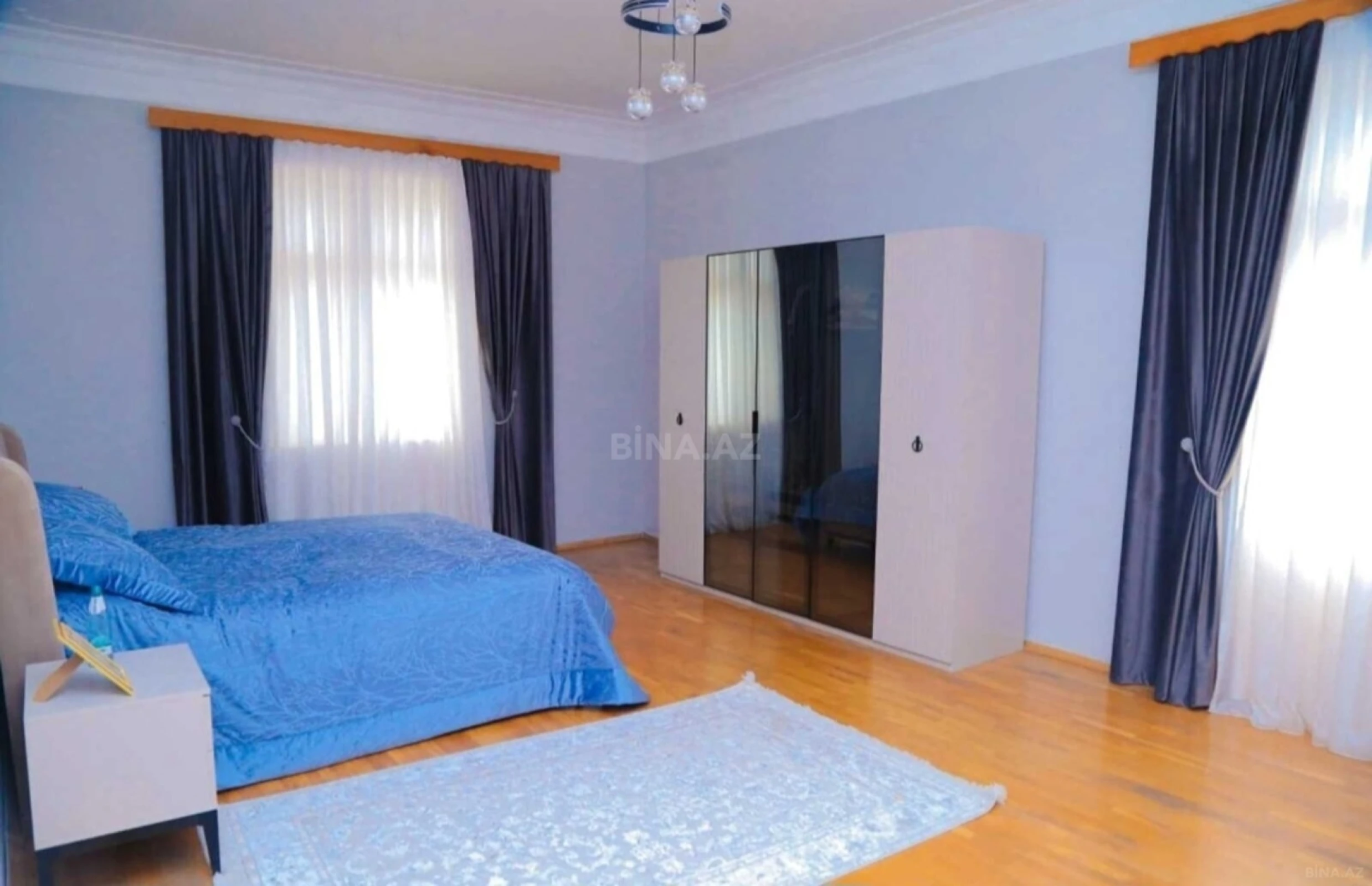 Satılır 7 otaqlı həyət evi 220 m²