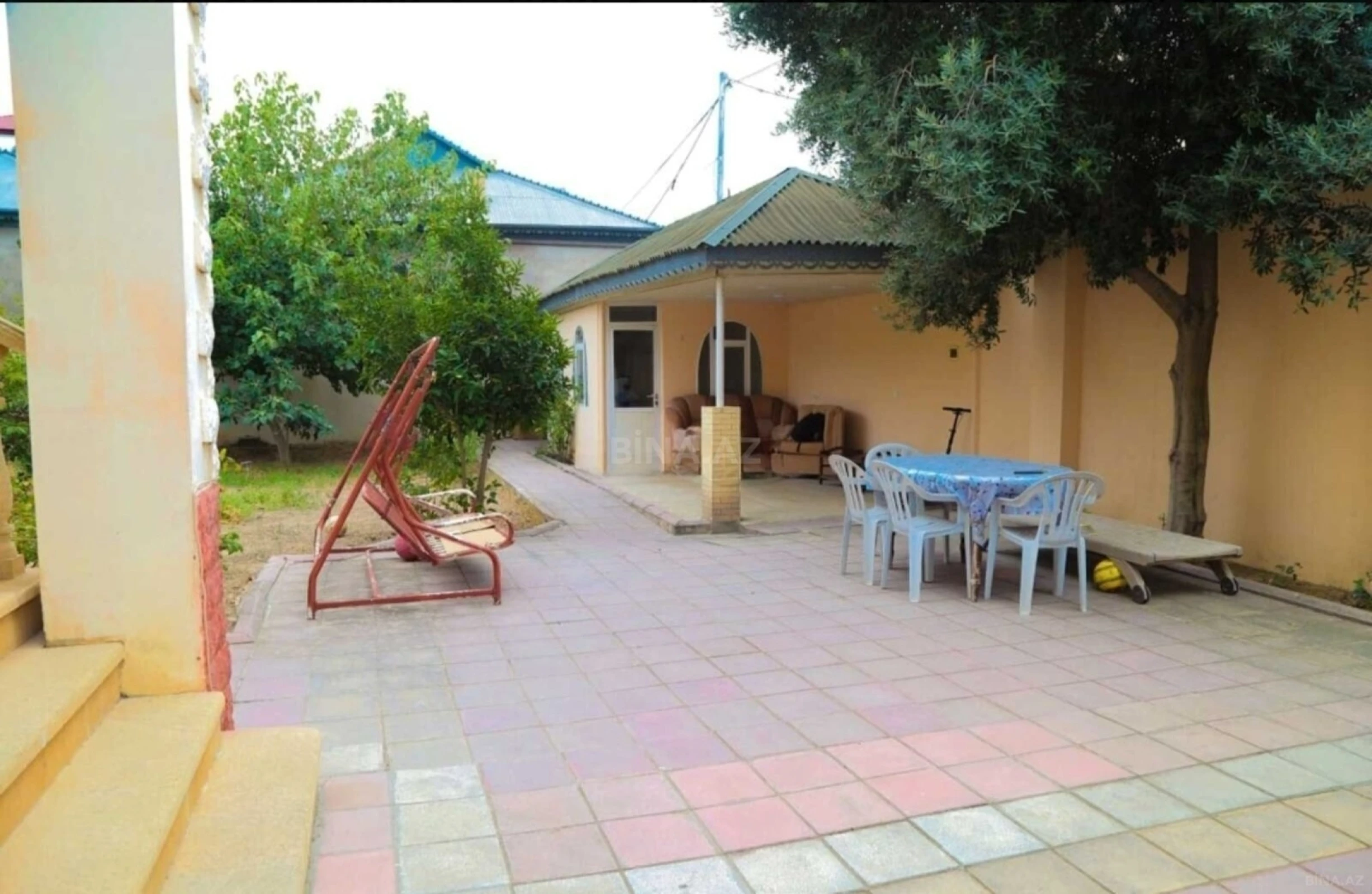 Satılır 7 otaqlı həyət evi 220 m²