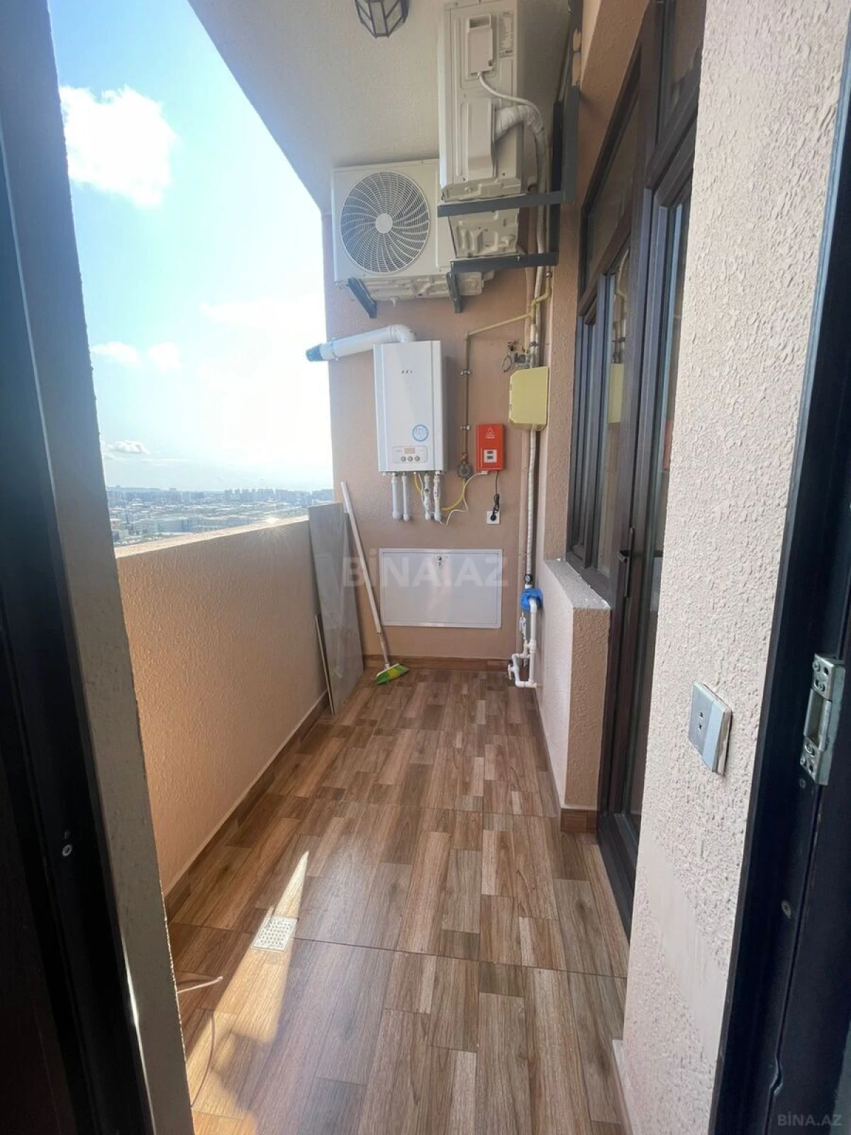 Satılır 3 otaqlı mənzil 100 m²