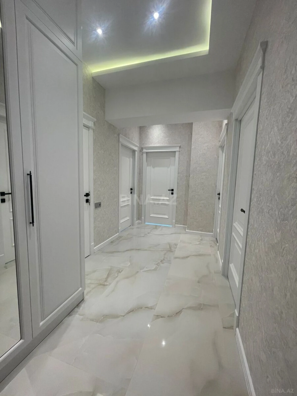 Satılır 3 otaqlı mənzil 100 m²