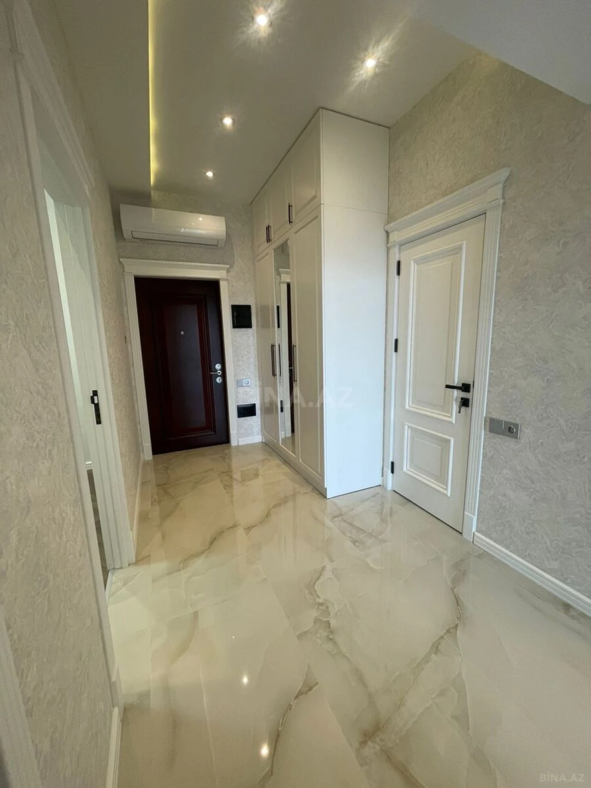 Satılır 3 otaqlı mənzil 100 m²