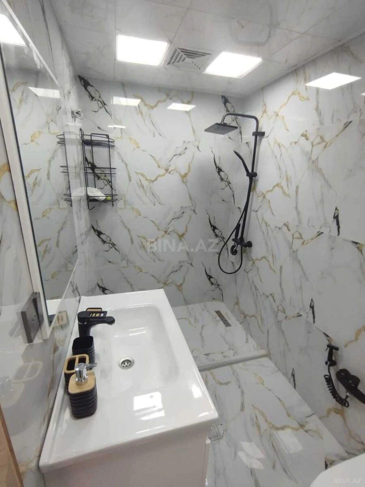 Satılır 2 otaqlı mənzil 65 m²