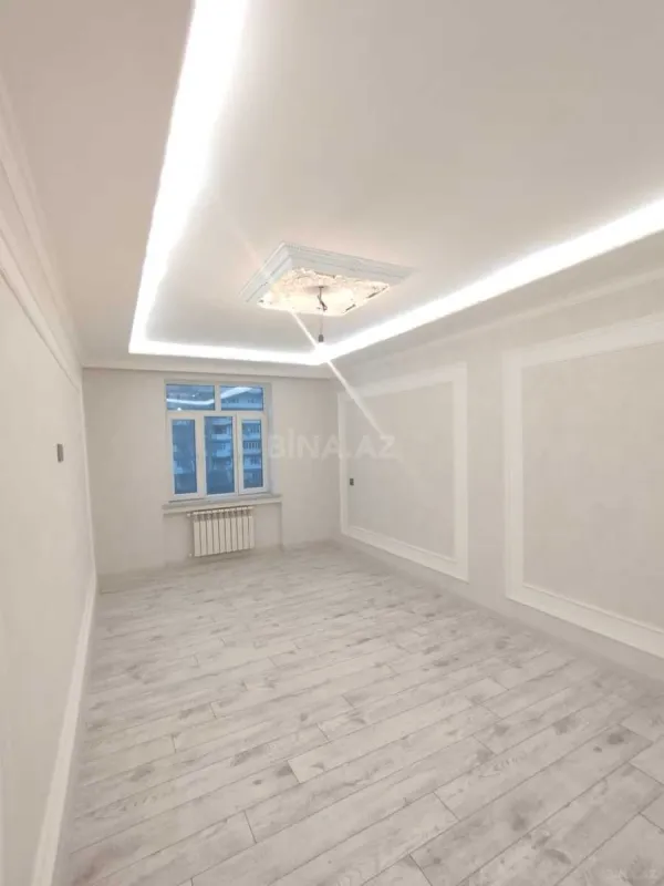 Satılır 2 otaqlı mənzil 65 m²