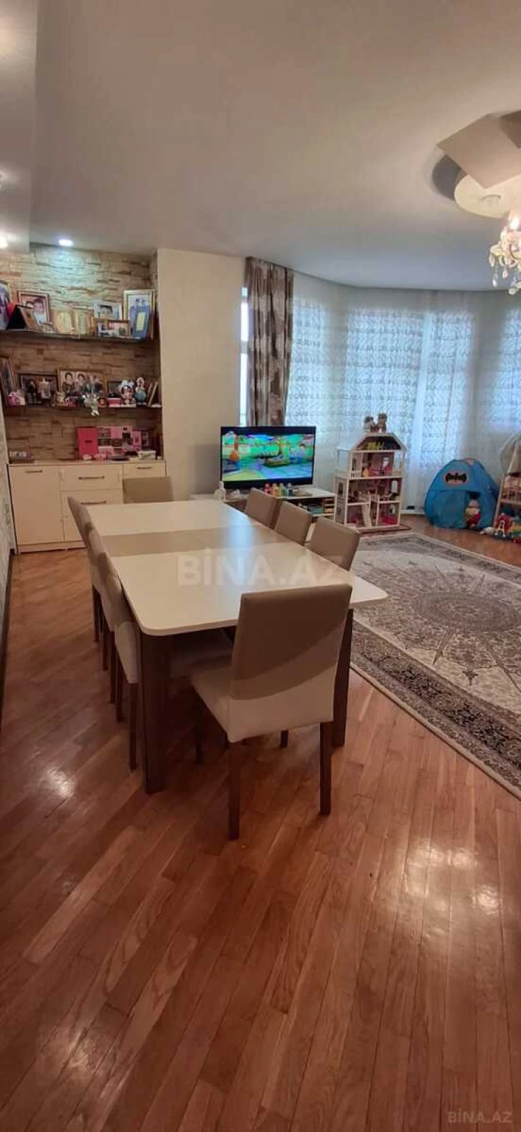 Satılır 2 otaqlı mənzil 105 m²