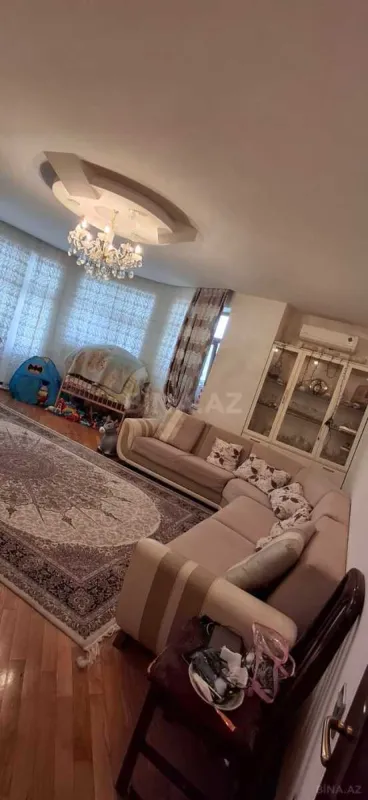 Satılır 2 otaqlı mənzil 105 m²