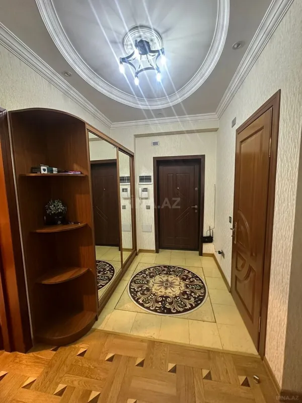 Satılır 2 otaqlı mənzil 90 m²