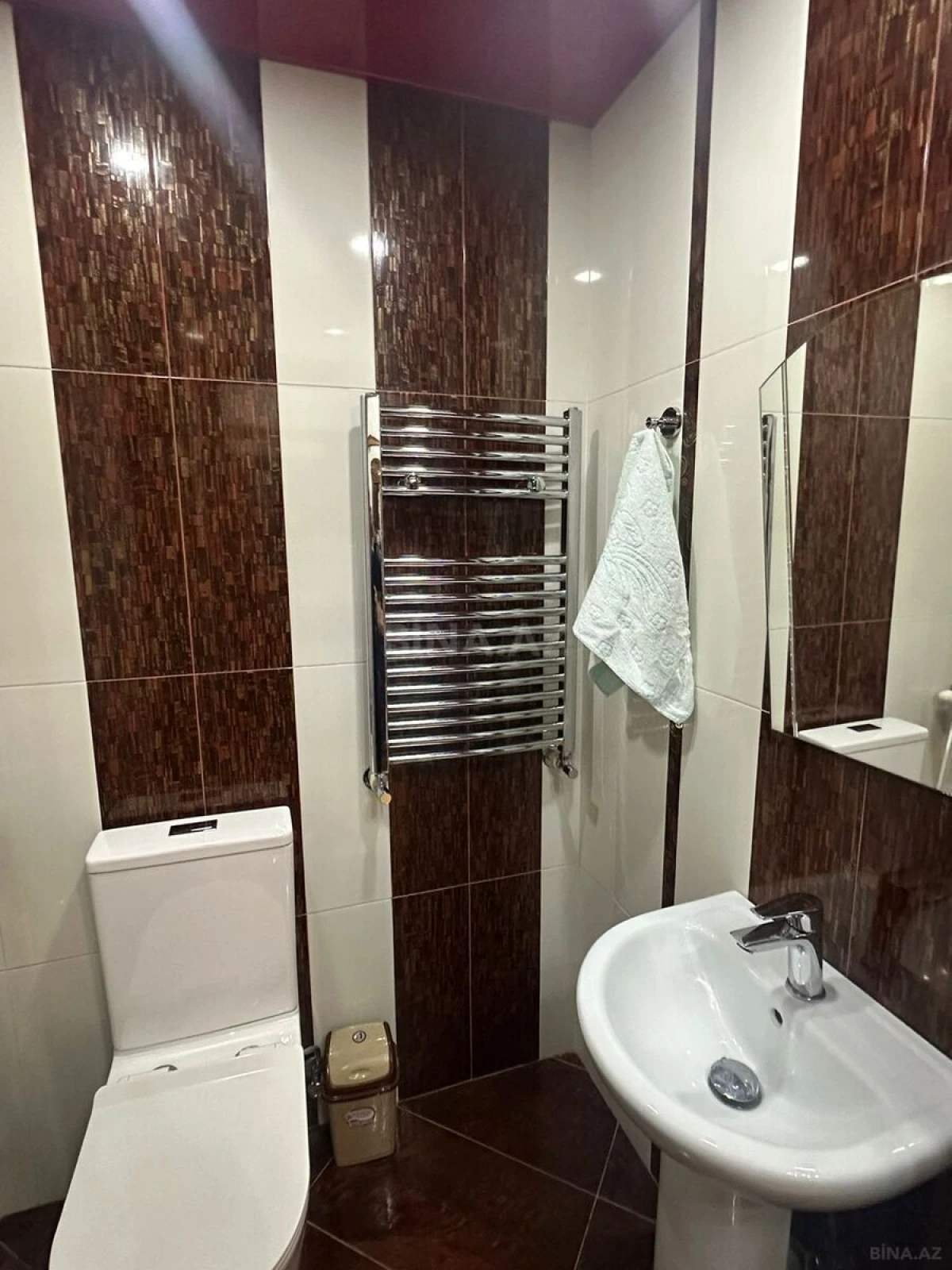 Satılır 2 otaqlı mənzil 90 m²