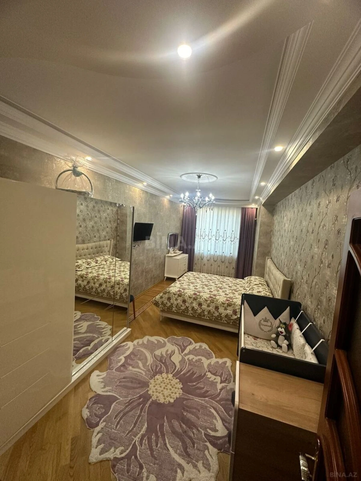 Satılır 2 otaqlı mənzil 90 m²