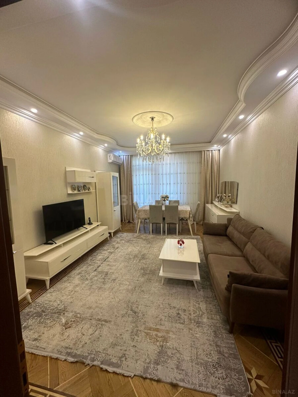 Satılır 2 otaqlı mənzil 90 m²