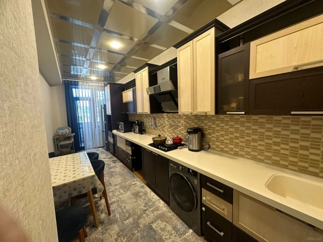 Satılır 2 otaqlı mənzil 90 m²