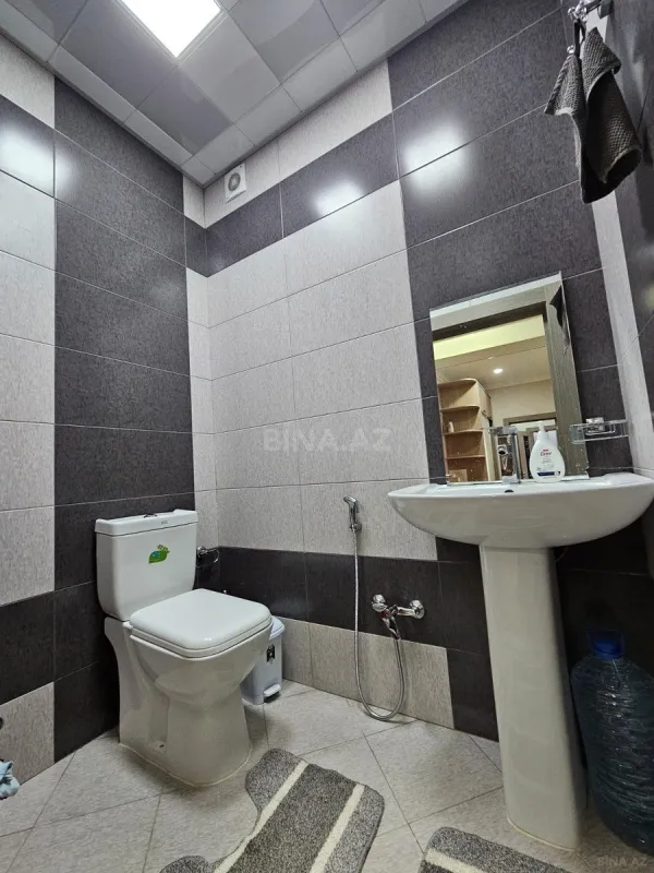 Kirayə verilir 2 otaqlı mənzil 96 m²