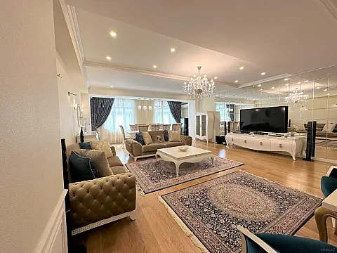 Kirayə verilir 4 otaqlı mənzil 210 m² — Bakı, Xətai 4 otaq 210.00 m²