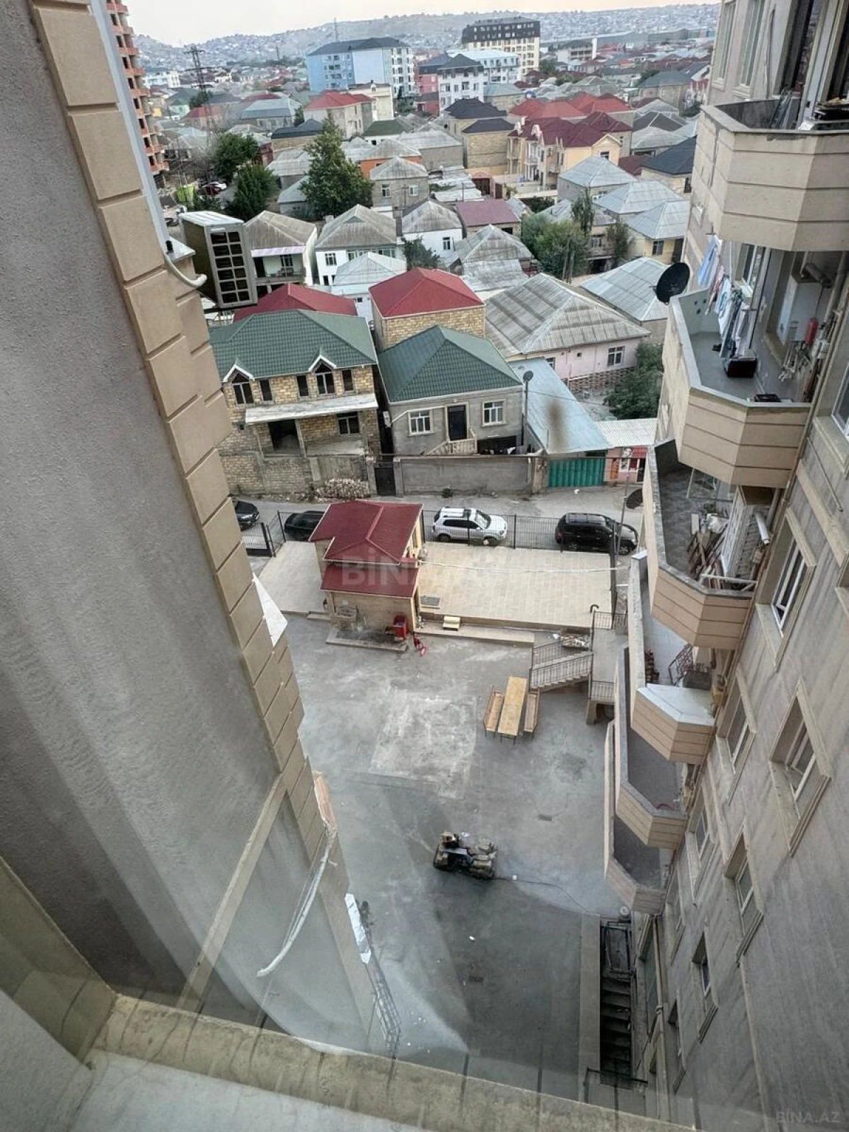 Satılır 3 otaqlı mənzil 130 m²
