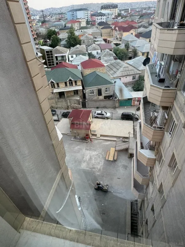 Satılır 3 otaqlı mənzil 130 m²