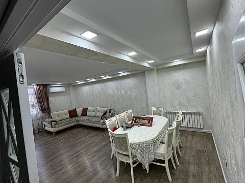 Satılır 3 otaqlı mənzil 130 m²