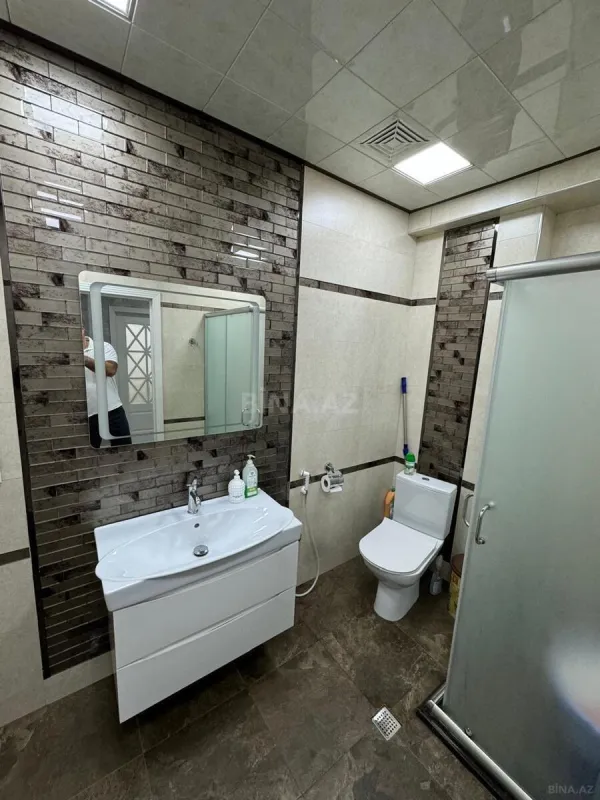 Satılır 3 otaqlı mənzil 130 m²