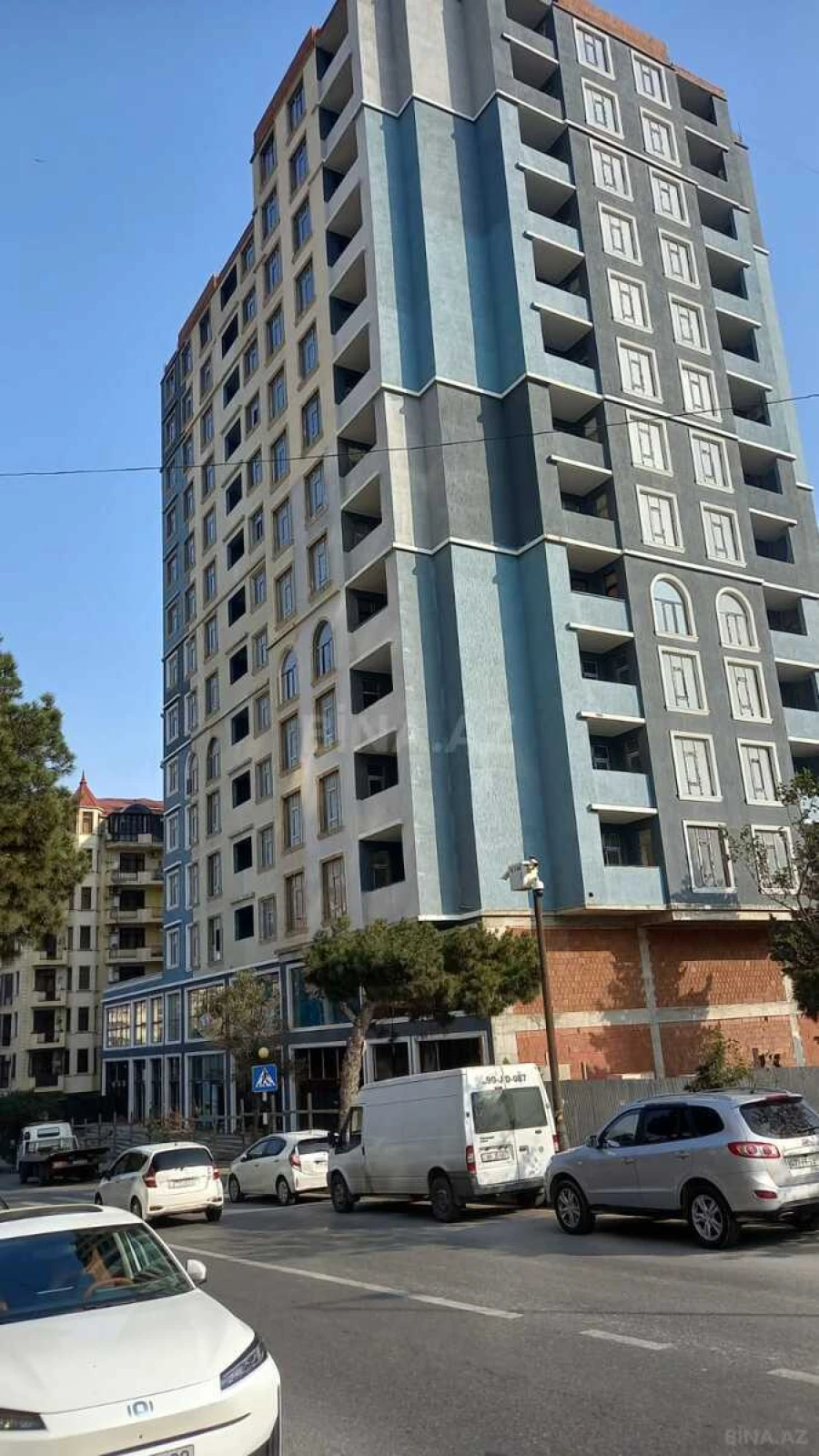 Satılır 3 otaqlı mənzil 110 m²