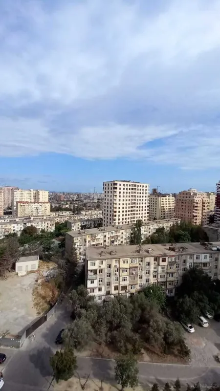 Satılır 3 otaqlı mənzil 110 m²