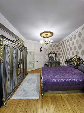 Satılır 2 otaqlı mənzil 75 m²
