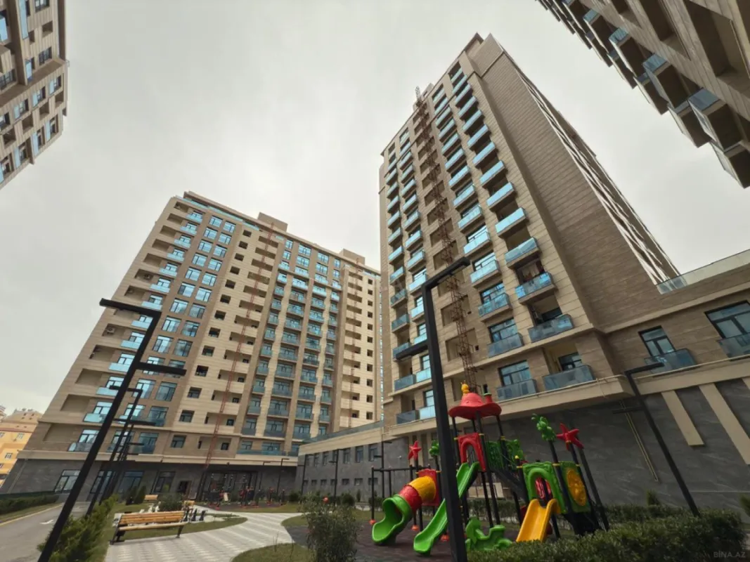 Satılır 2 otaqlı mənzil 65 m²