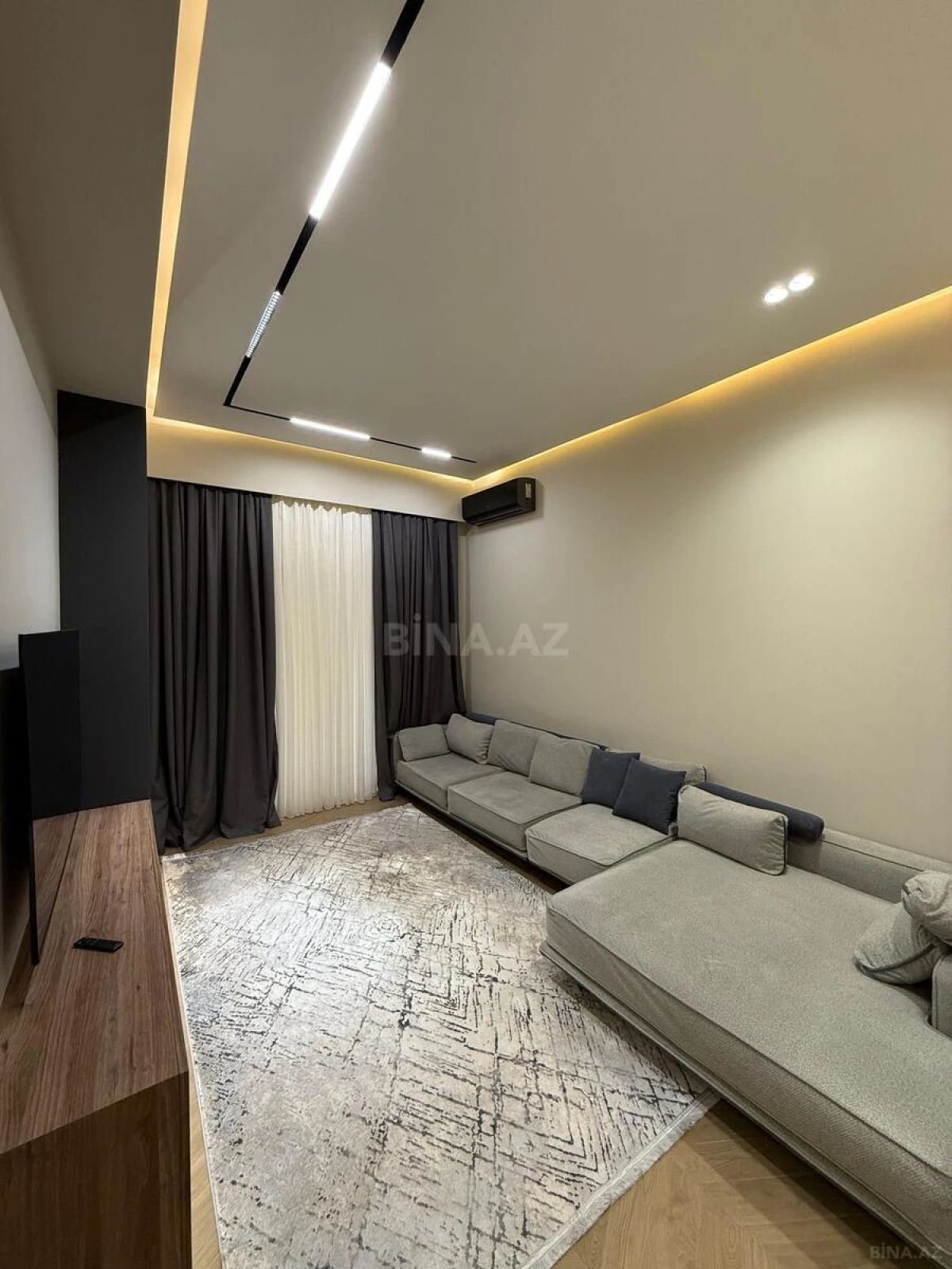 Satılır 2 otaqlı mənzil 65 m²
