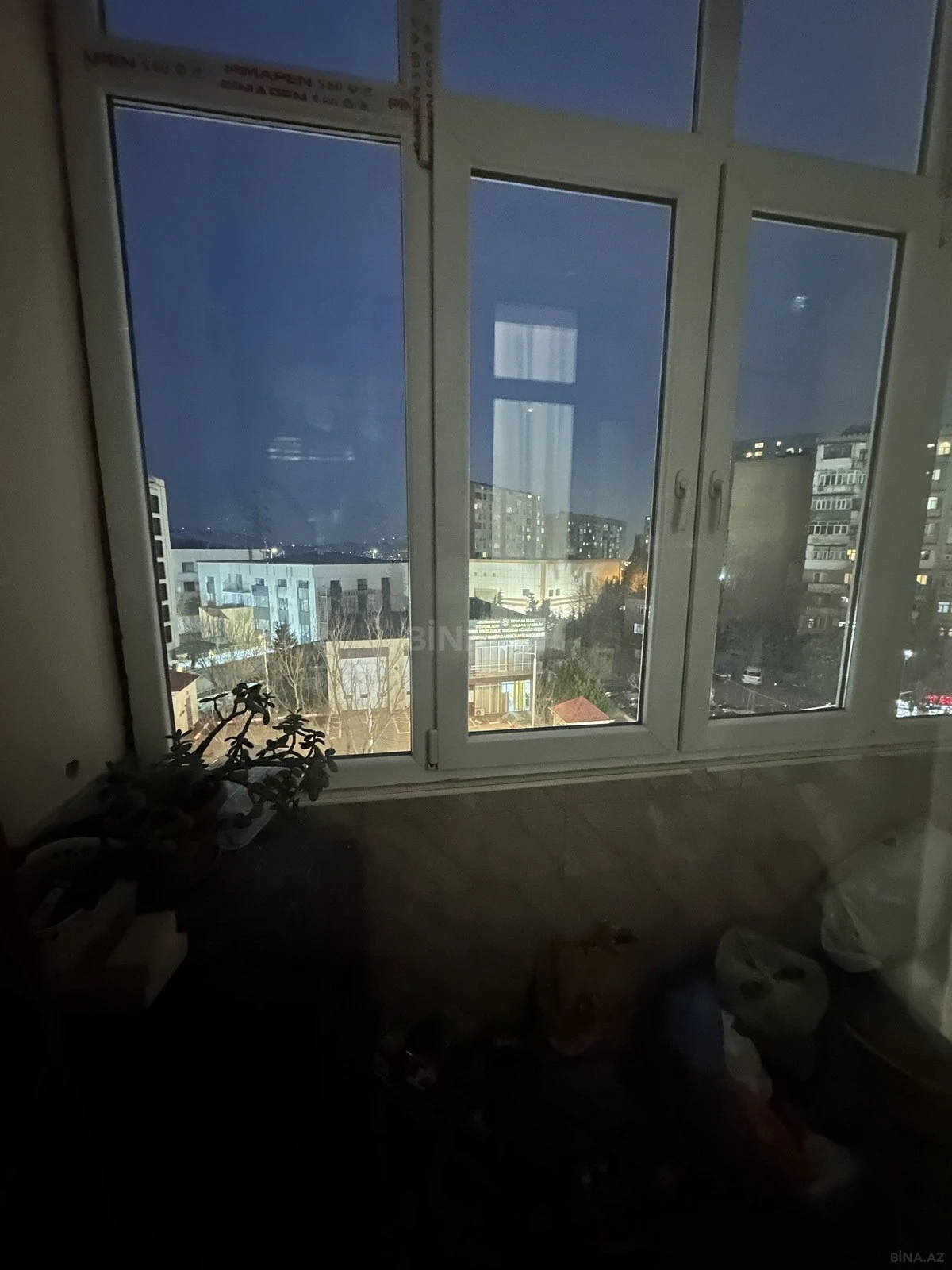 Satılır 2 otaqlı mənzil 63 m²