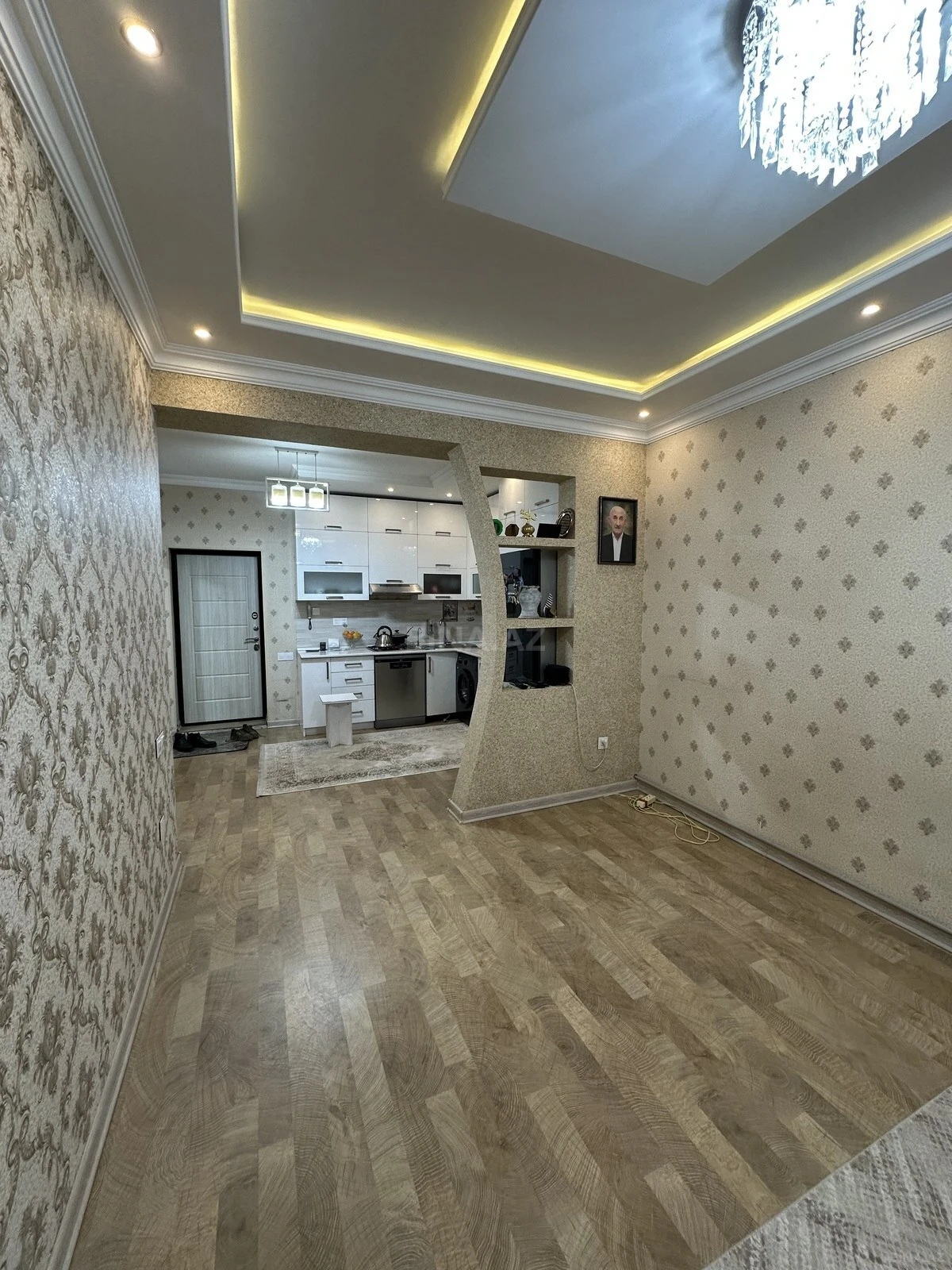 Satılır 2 otaqlı mənzil 63 m²