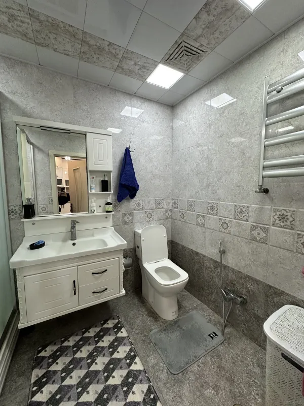 Satılır 2 otaqlı mənzil 63 m²