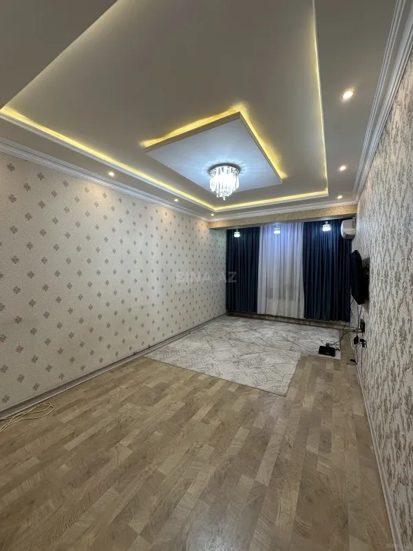 Satılır 2 otaqlı mənzil 63 m²