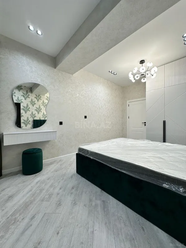 Satılır 3 otaqlı mənzil 107 m²