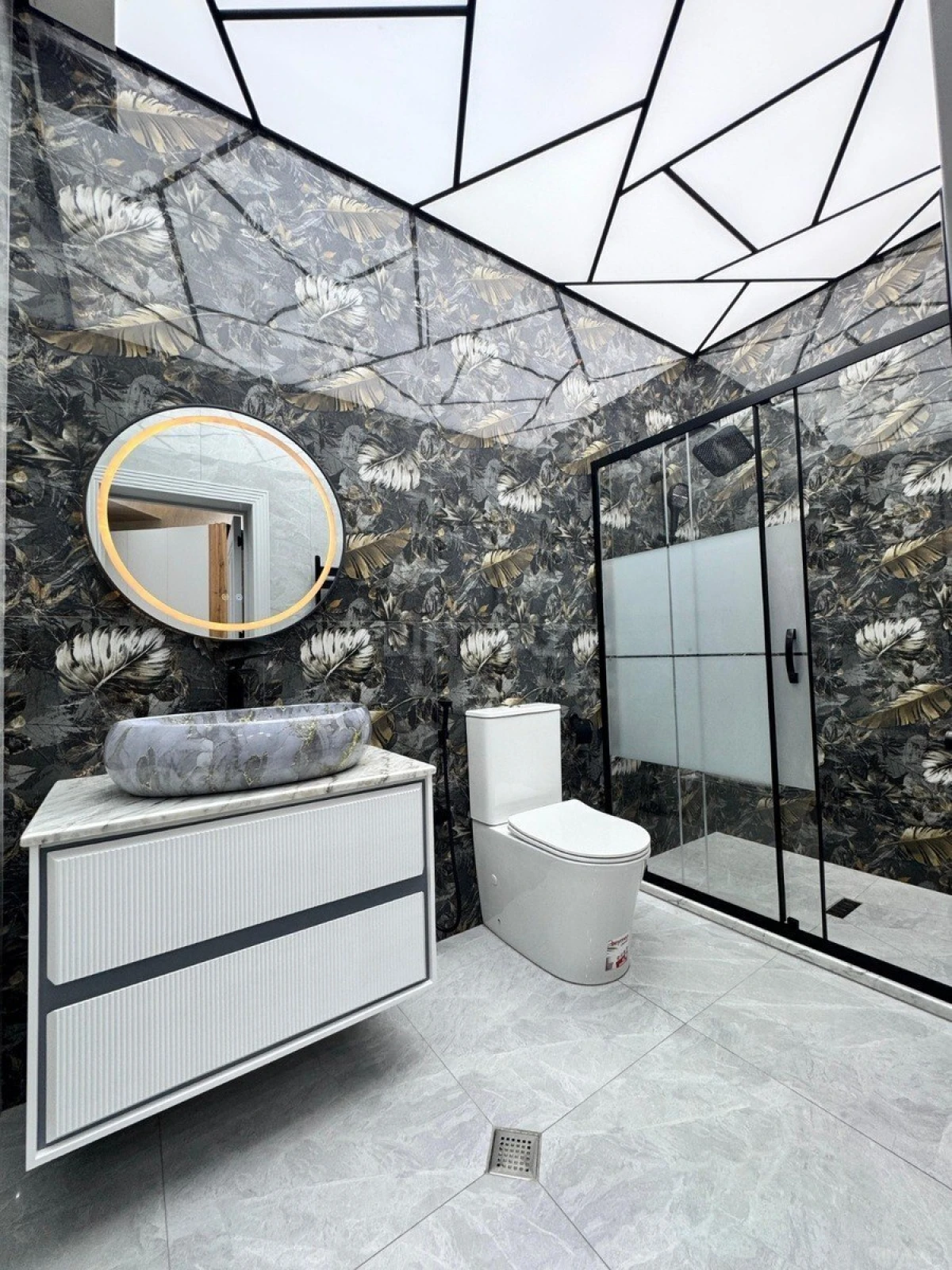 Satılır 3 otaqlı mənzil 107 m²