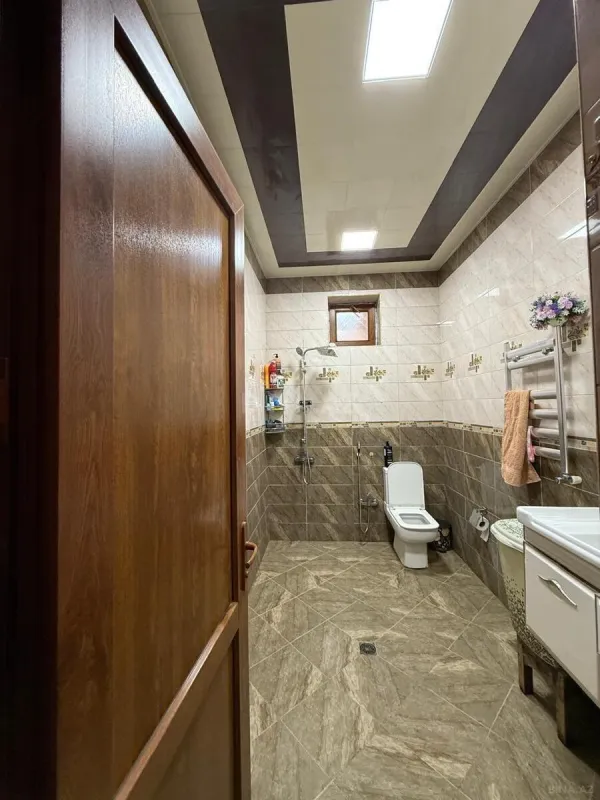 Satılır 5 otaqlı həyət evi 130 m²