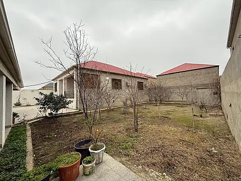Satılır 5 otaqlı həyət evi 130 m²