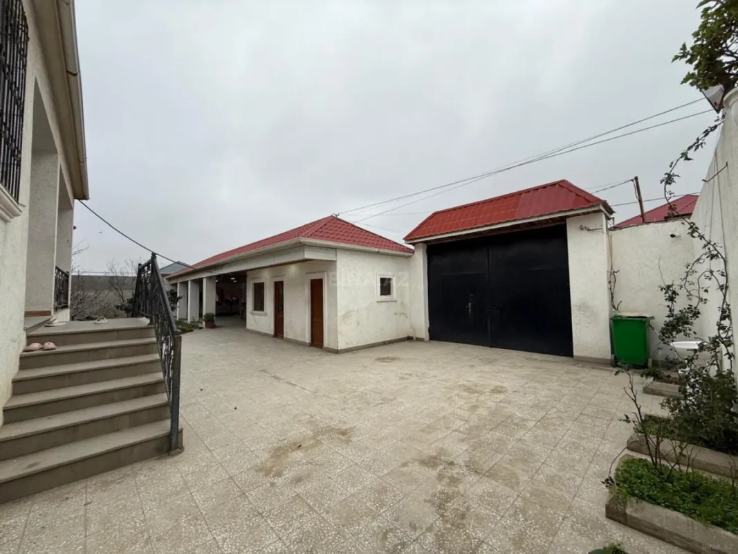 Satılır 5 otaqlı həyət evi 130 m²