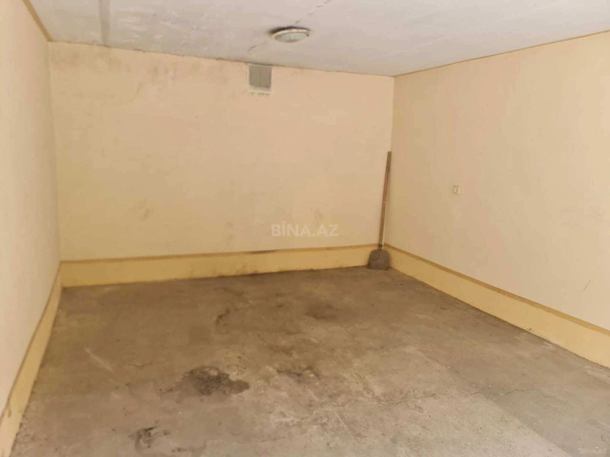 Kirayə verilir qaraj 25 m²