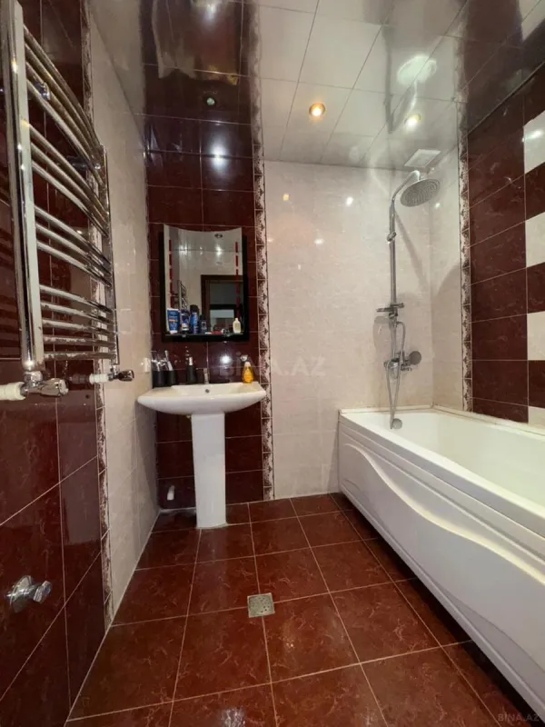 Satılır 2 otaqlı mənzil 90 m²