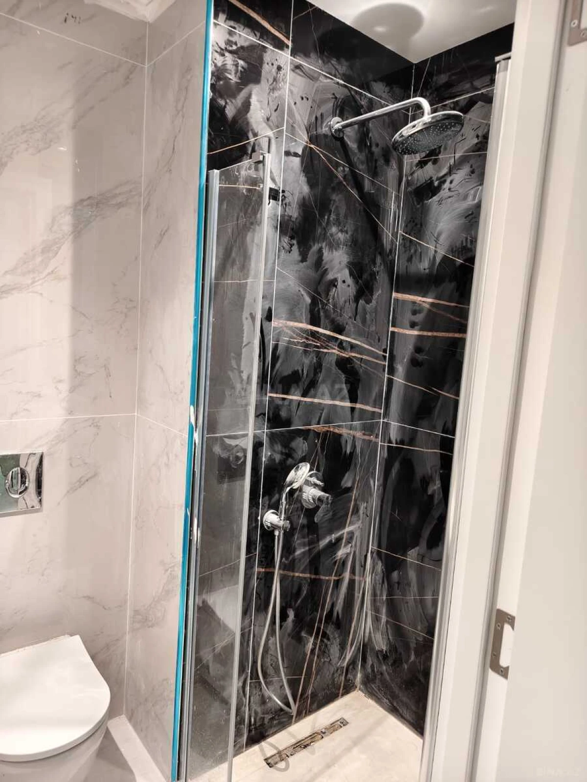 Satılır 2 otaqlı mənzil 73 m²