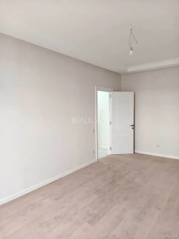 Satılır 2 otaqlı mənzil 73 m²