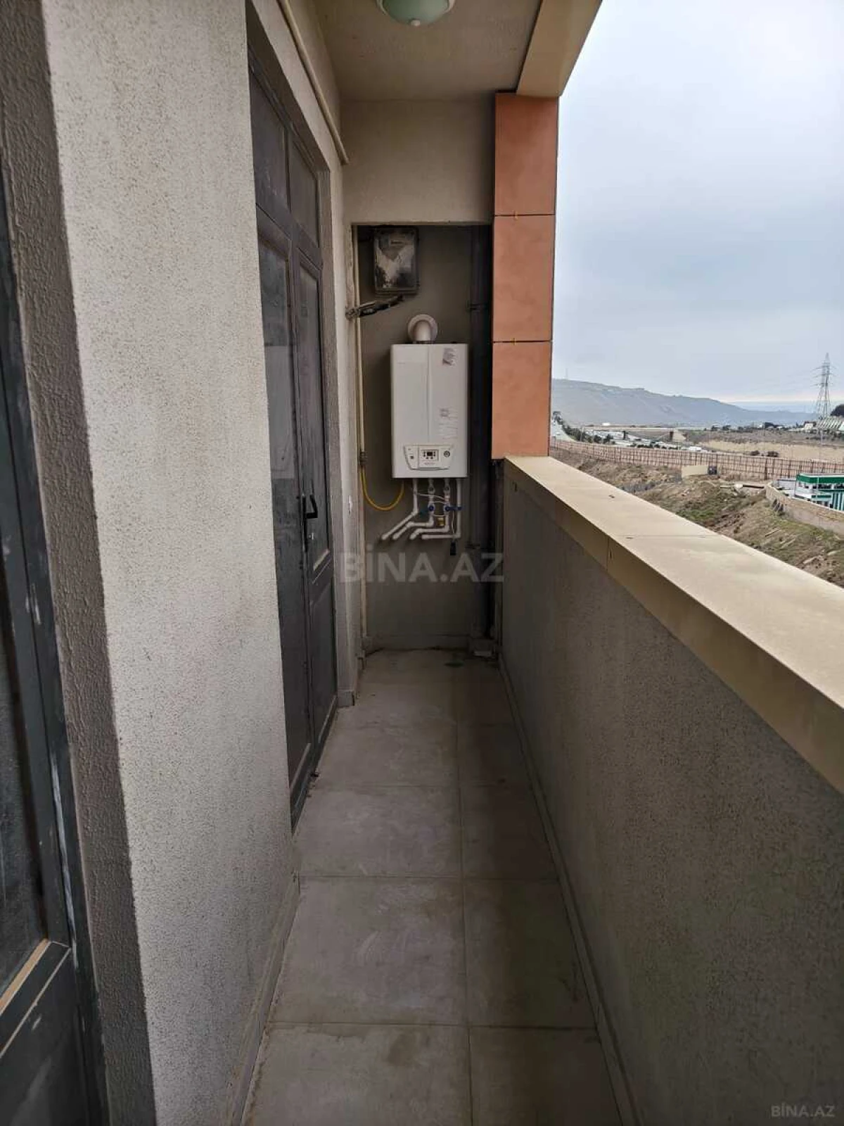 Satılır 2 otaqlı mənzil 73 m²