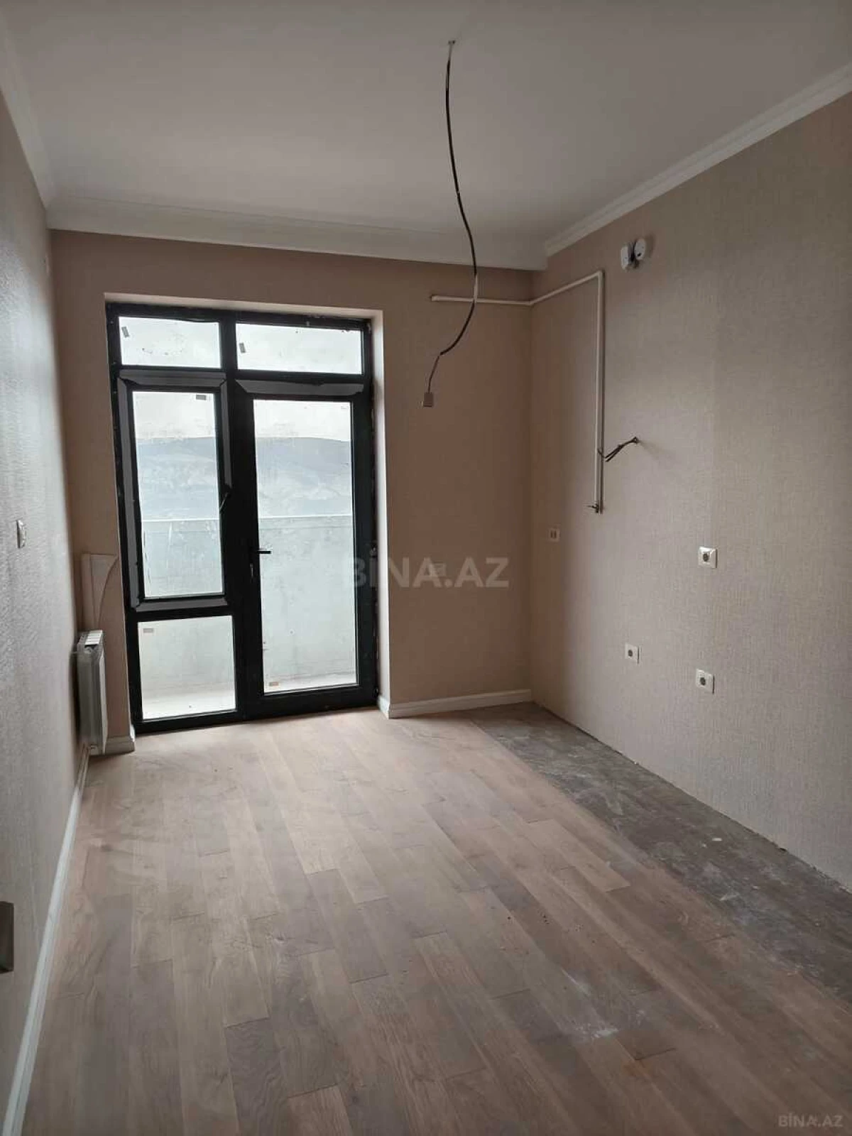 Satılır 2 otaqlı mənzil 73 m²