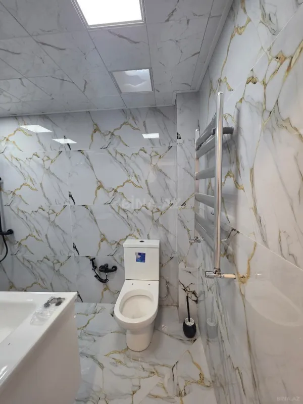 Satılır 2 otaqlı mənzil 65 m²