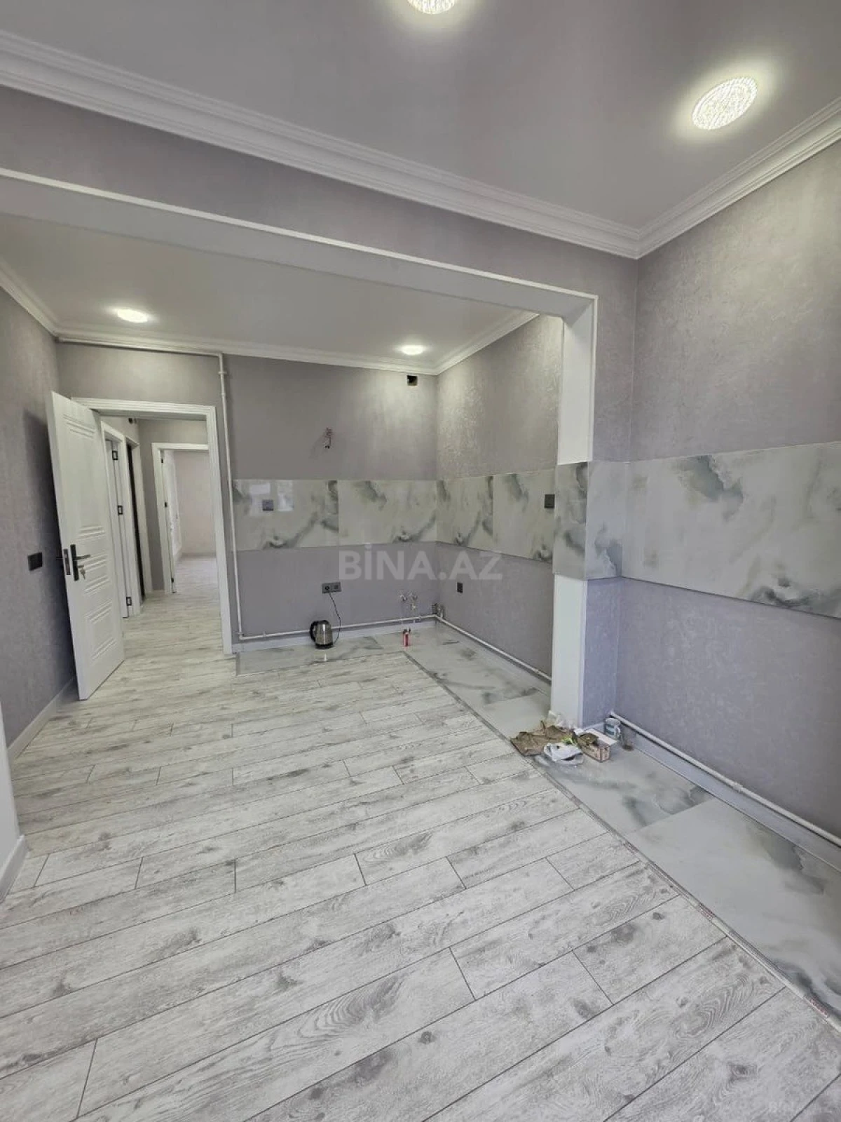 Satılır 2 otaqlı mənzil 65 m²