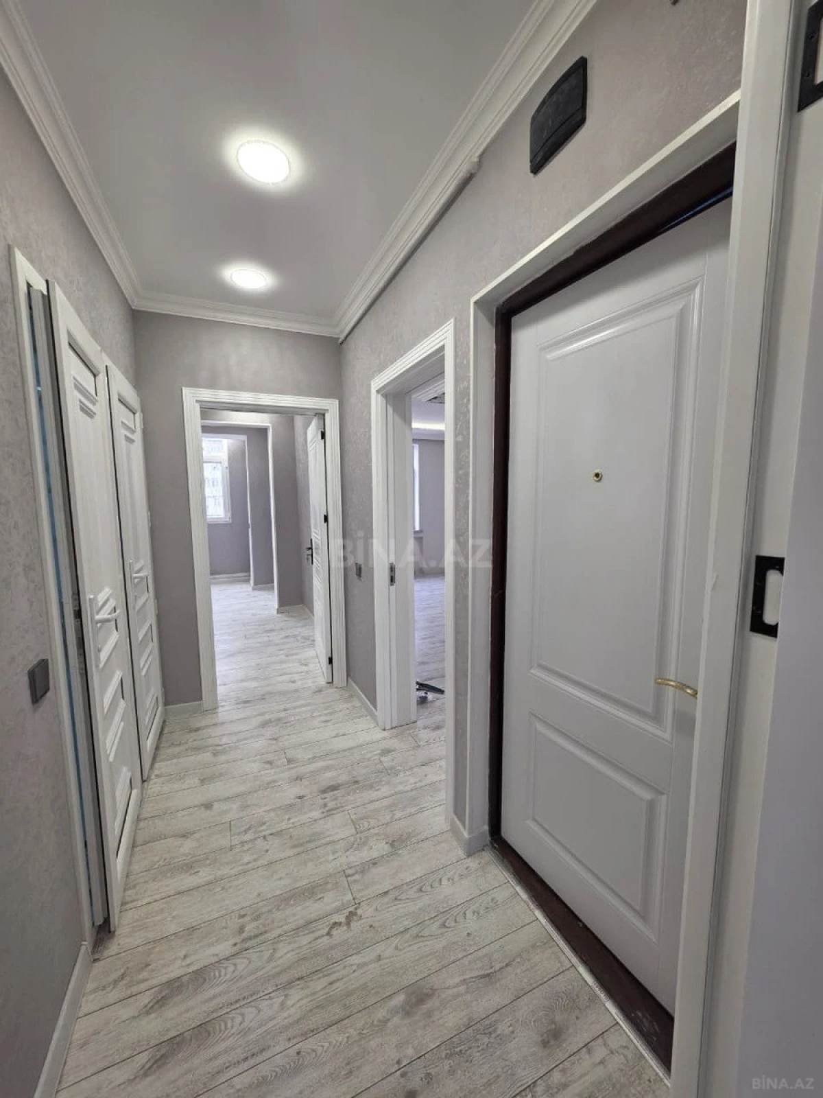 Satılır 2 otaqlı mənzil 65 m²
