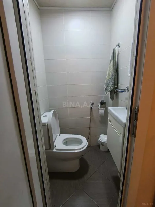 Satılır 4 otaqlı mənzil 140 m²