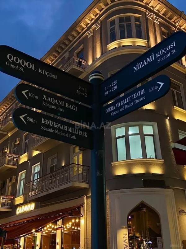 Satılır 4 otaqlı mənzil 140 m²