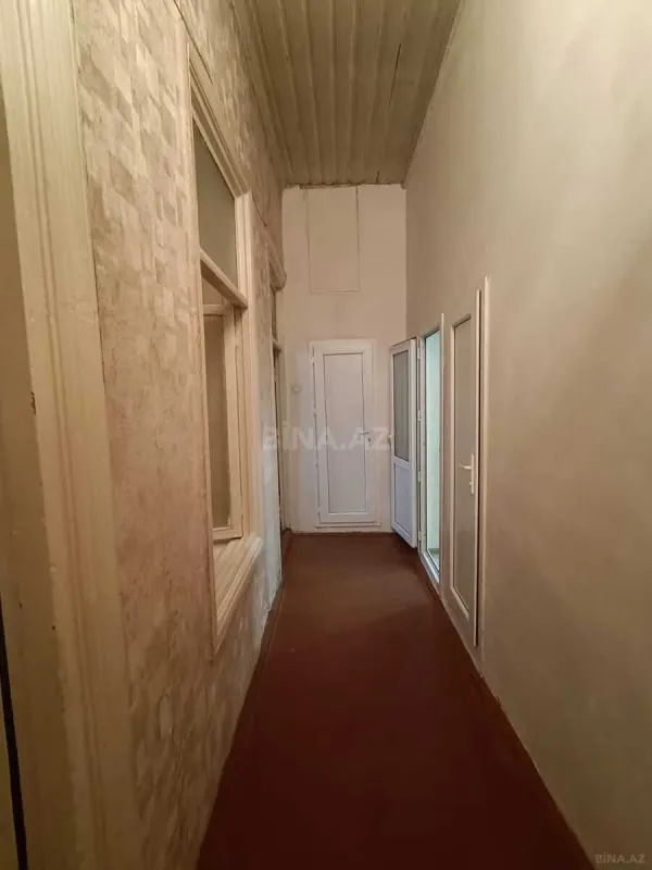 Satılır 4 otaqlı mənzil 140 m²